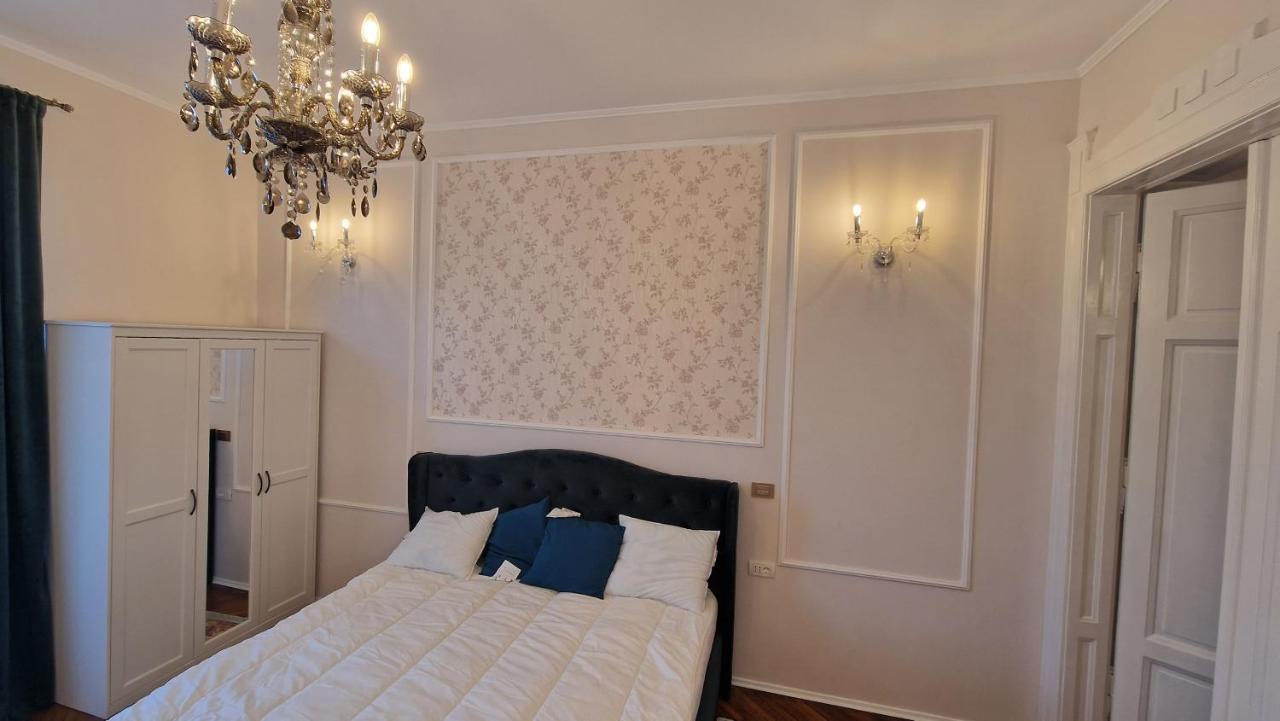 Uvs Central Luxury Apartment Oradea Dış mekan fotoğraf
