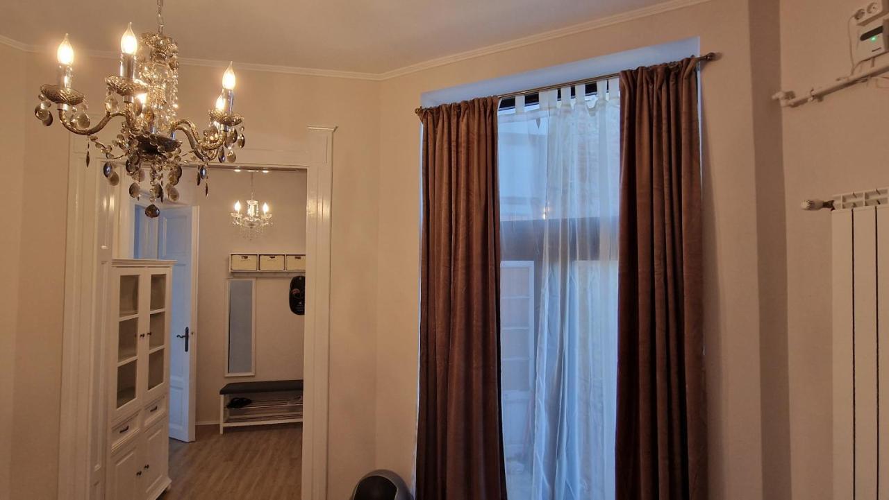 Uvs Central Luxury Apartment Oradea Dış mekan fotoğraf