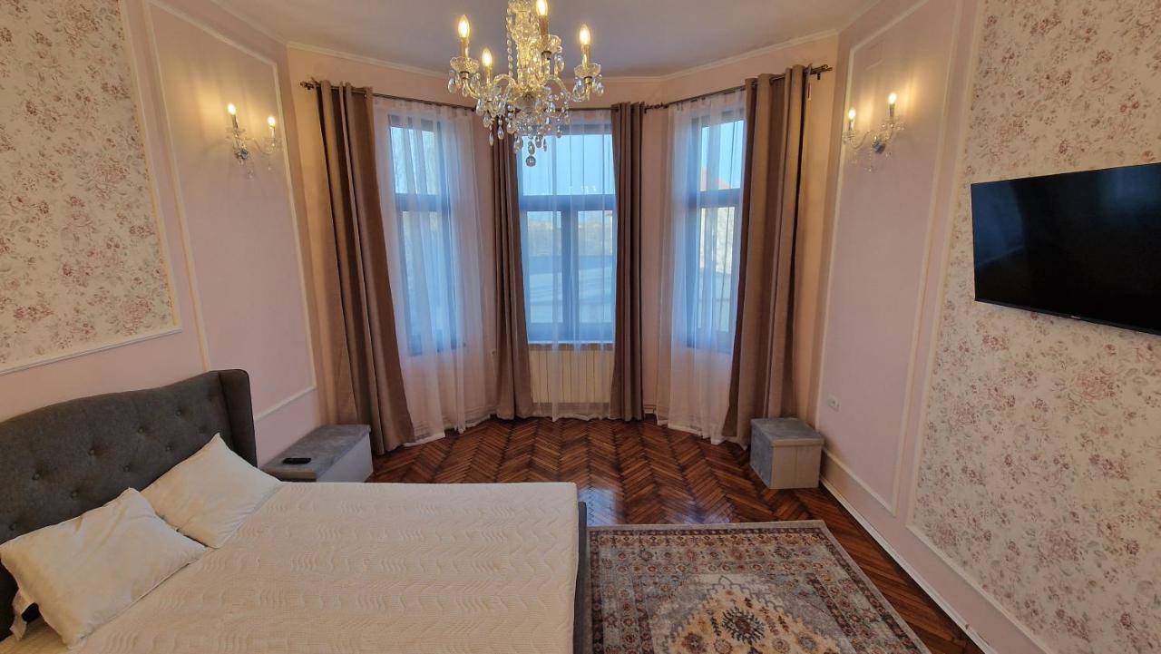Uvs Central Luxury Apartment Oradea Dış mekan fotoğraf