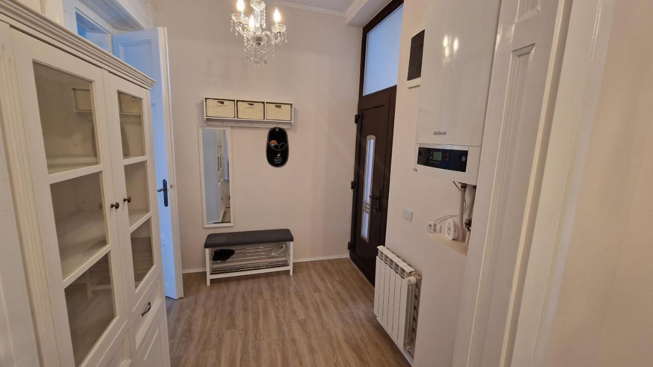 Uvs Central Luxury Apartment Oradea Dış mekan fotoğraf