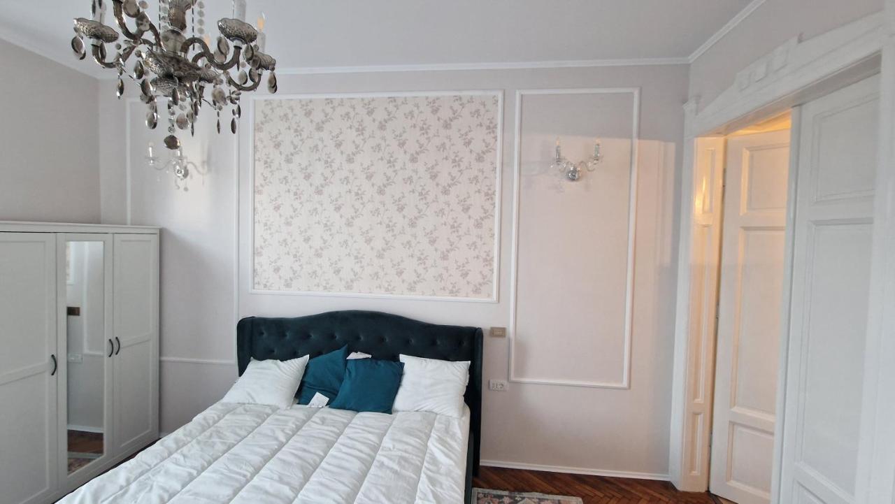 Uvs Central Luxury Apartment Oradea Dış mekan fotoğraf